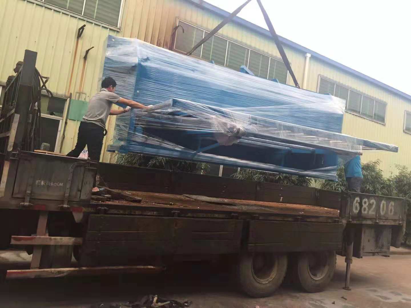 四米雙頭刨槽機發(fā)往佛山順德